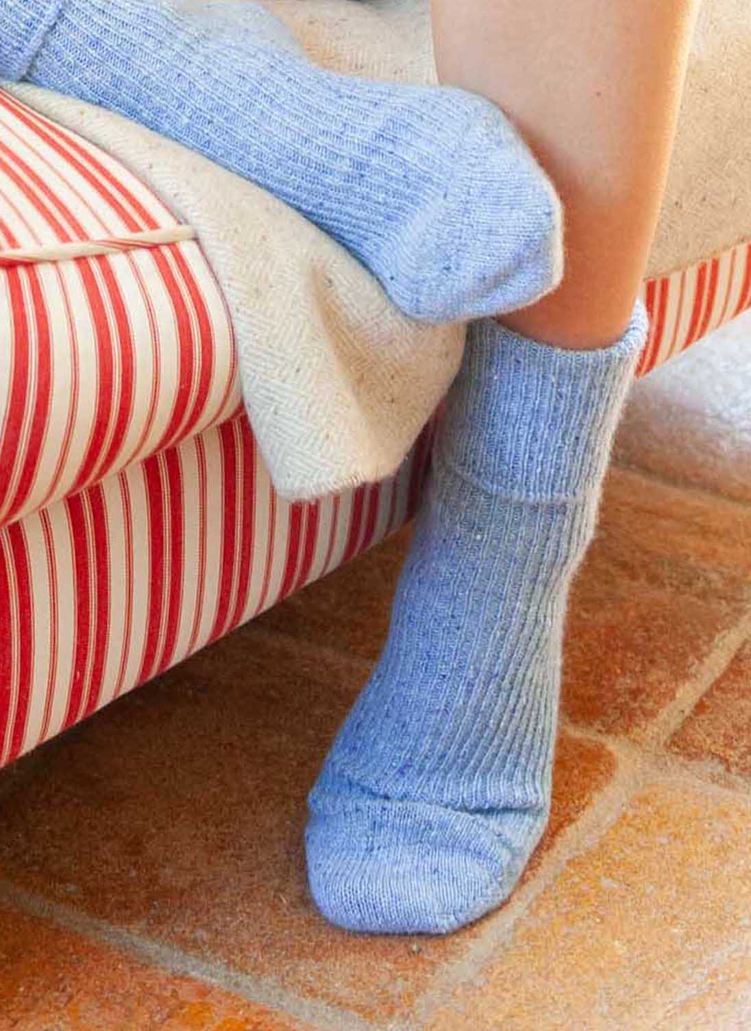 Women's Cashmere Donegal Socks Ice blue