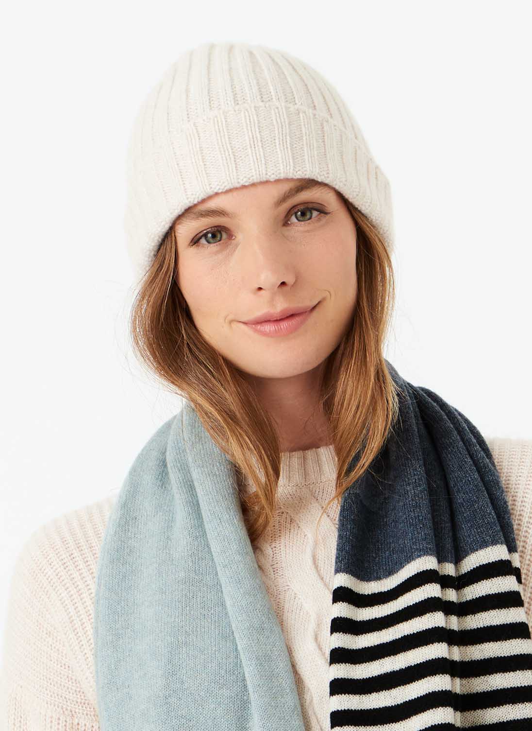 Cashmere Ribbed Hat Swan